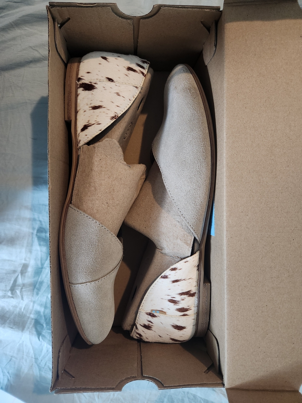 TOMS Womens Size 11: Cobblestone Suede/ Spotted Cow Hair
